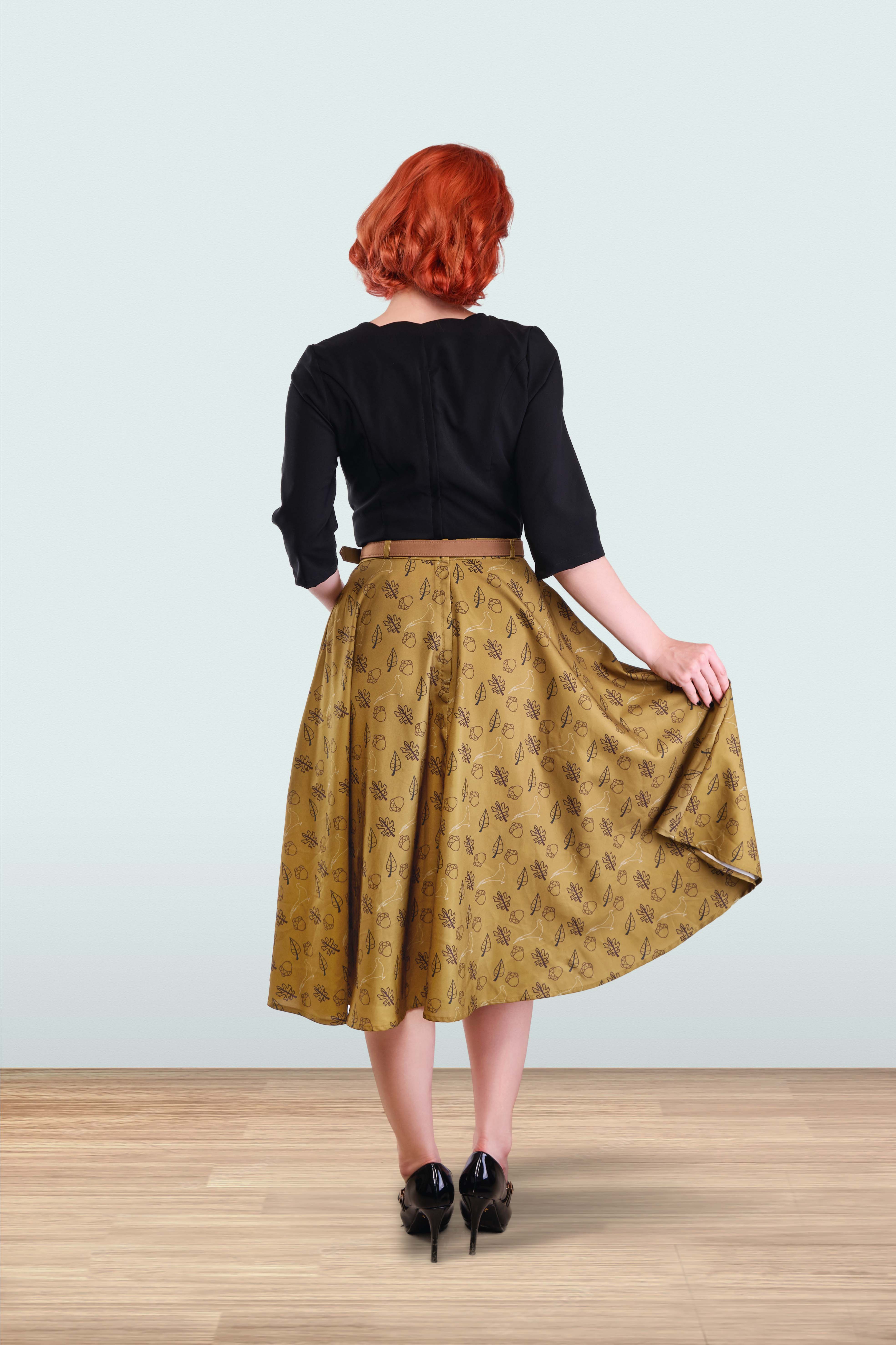 新品タグ付き】Autumn Botanical Printed Skirt-